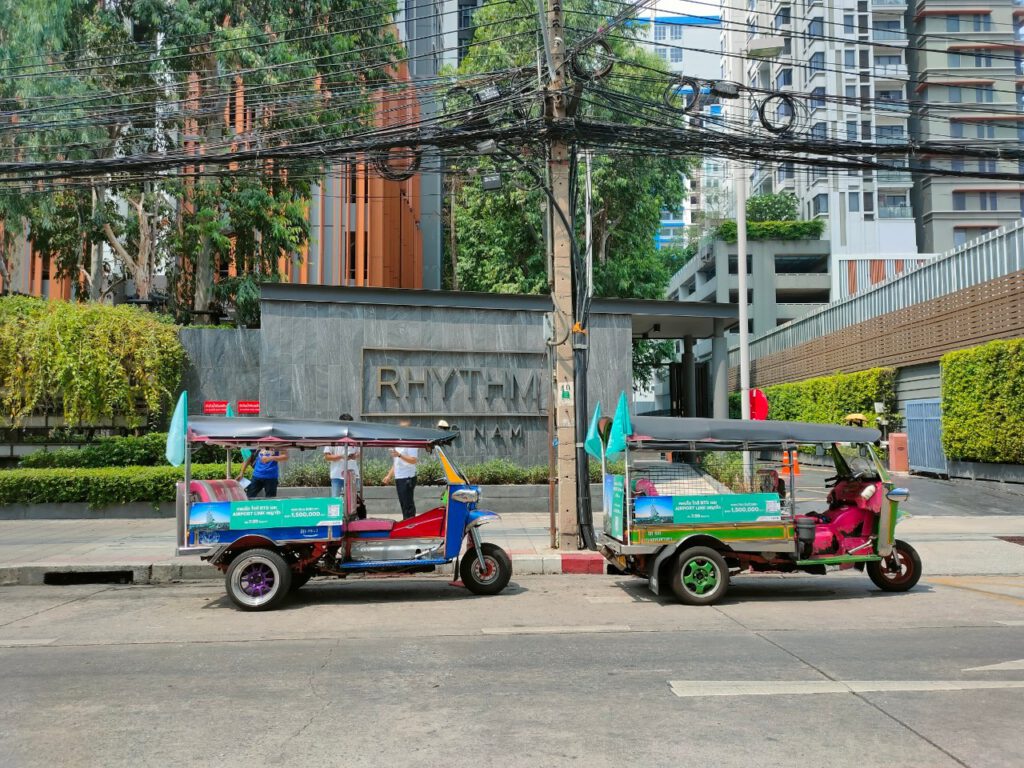 TukTuk Ad ป้ายรถตุ๊กคุ๊ก